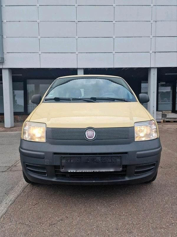 Gelb Gebraucht 2010 Fiat Panda Active Kleinwagen | 600 € (Guter Preis) - Bild 1/4