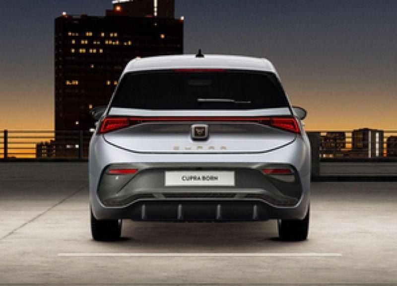 Neu Cupra Born 169 kW (231 PS) 2026 Silber Kleinwagen