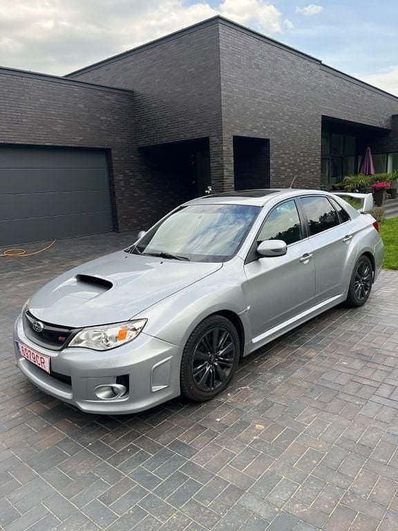 Silber Gebraucht 2013 Subaru WRX STI Active Limousine | 16.300 € - Bild 1/4