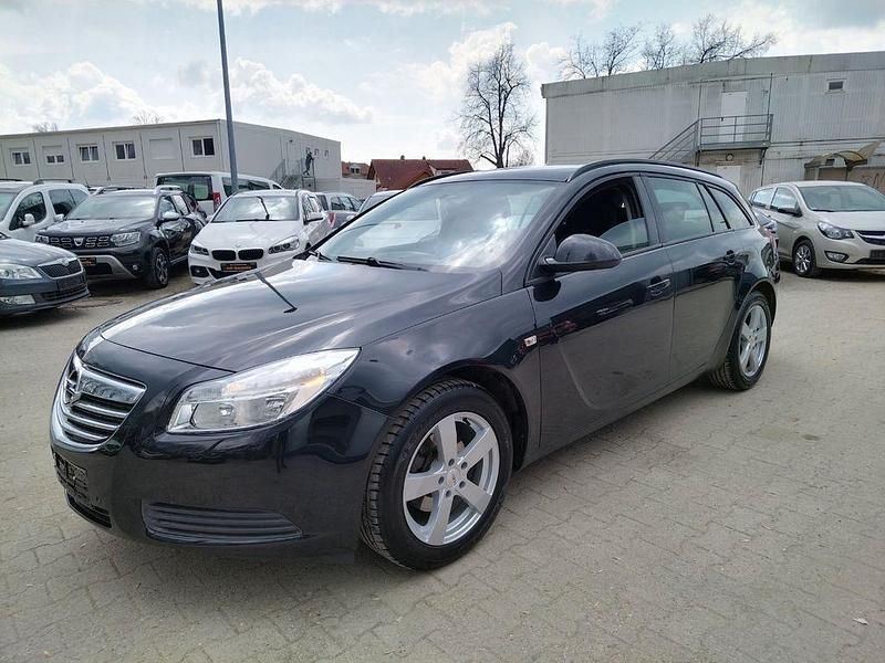 Gebraucht Opel Insignia 131 PS (96 kW) 2012 Schwarz Kombi