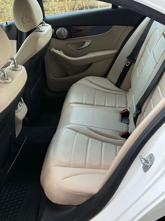 Gebraucht Mercedes C300 245 PS (180 kW) 2014 Weiß Limousine