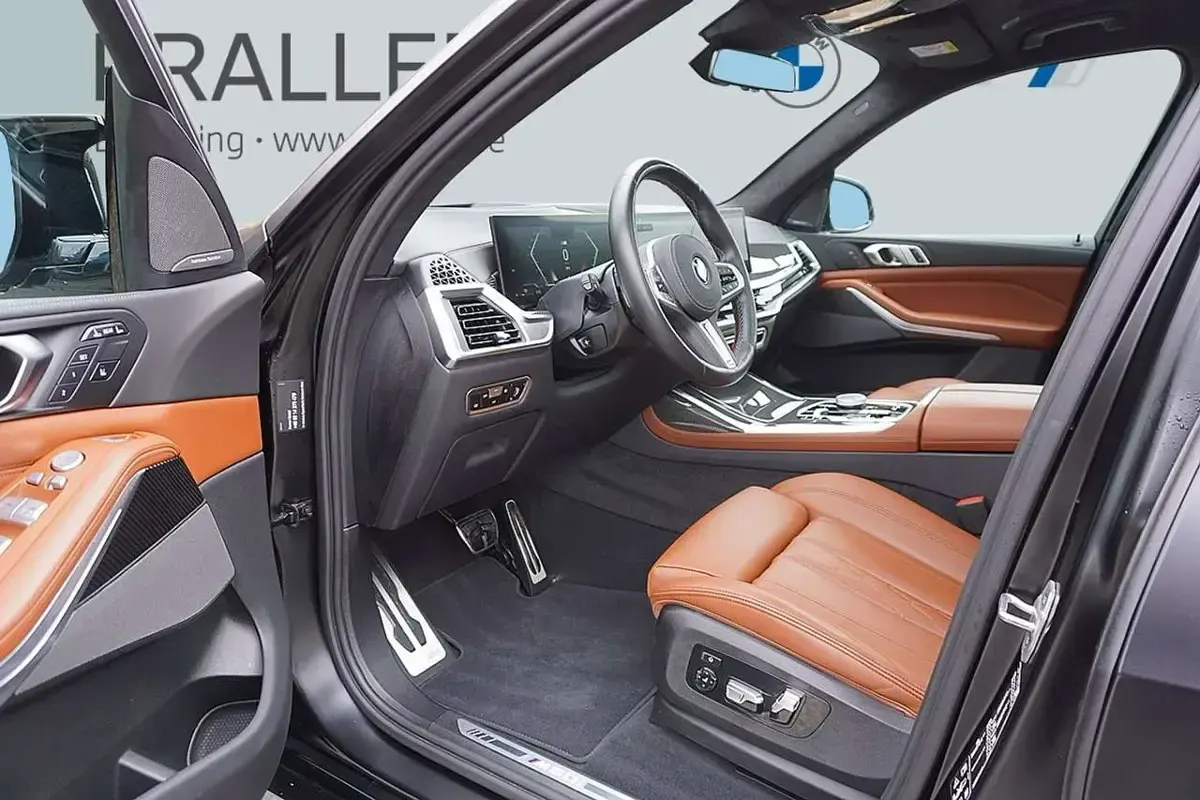 Gebraucht BMW X7 M Sport 530 PS (389 kW) 2023 Sonderlackierung SUV