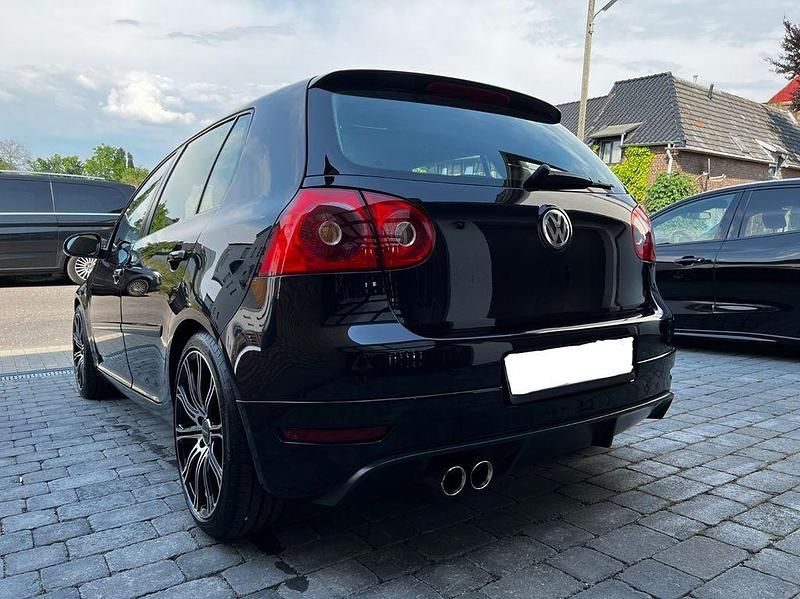 Schwarz Gebraucht 2004 VW Golf IV Sportline Limousine | 5.799 € - Bild 1/4