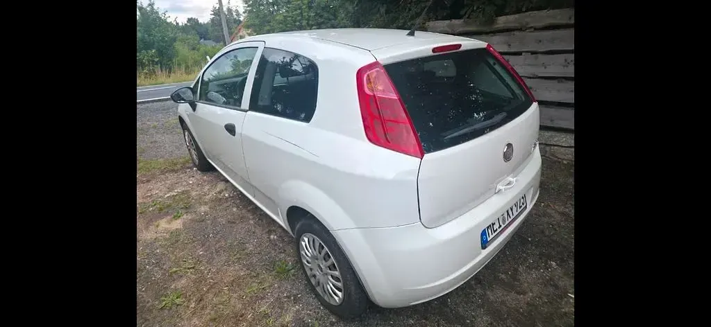 Gebraucht Fiat Punto Pop 69 PS (50 kW) 2011 Weiß Kleinwagen