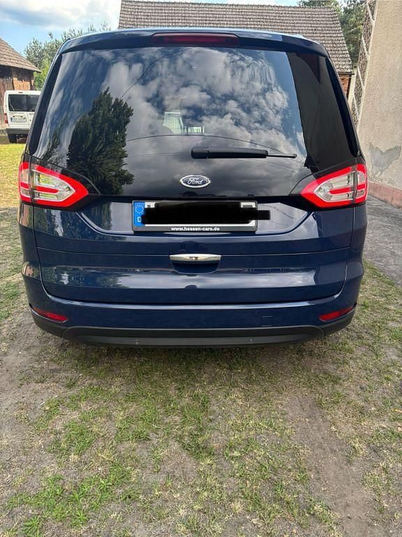 Gebraucht Ford Galaxy Titanium 179 PS (131 kW) 2016 Blau Van / Kleinbus
