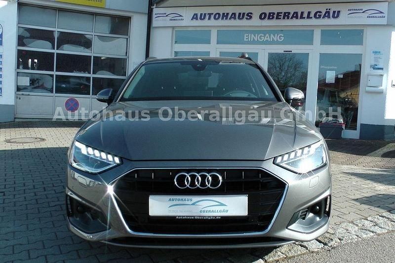 Gebraucht Audi A4 S-Line 204 PS (150 kW) 2020 Grau Kombi