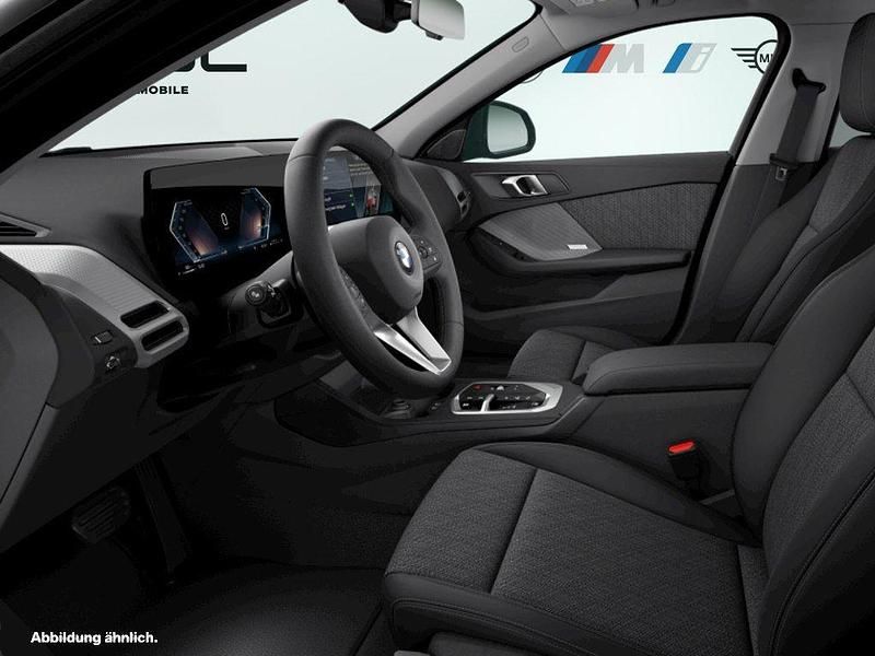 Gebraucht BMW 120 Efficient Dynamics 150 PS (110 kW) 2025 Saphirschwarz Kleinwagen