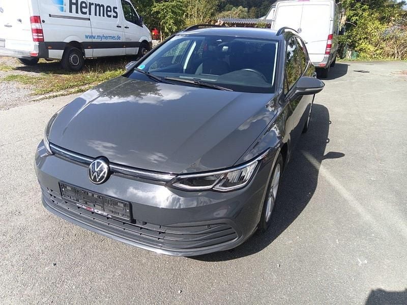 Grau Gebraucht 2022 VW Golf VIII Life Kombi | 16.699 € (Fairer Preis) - Bild 1/4