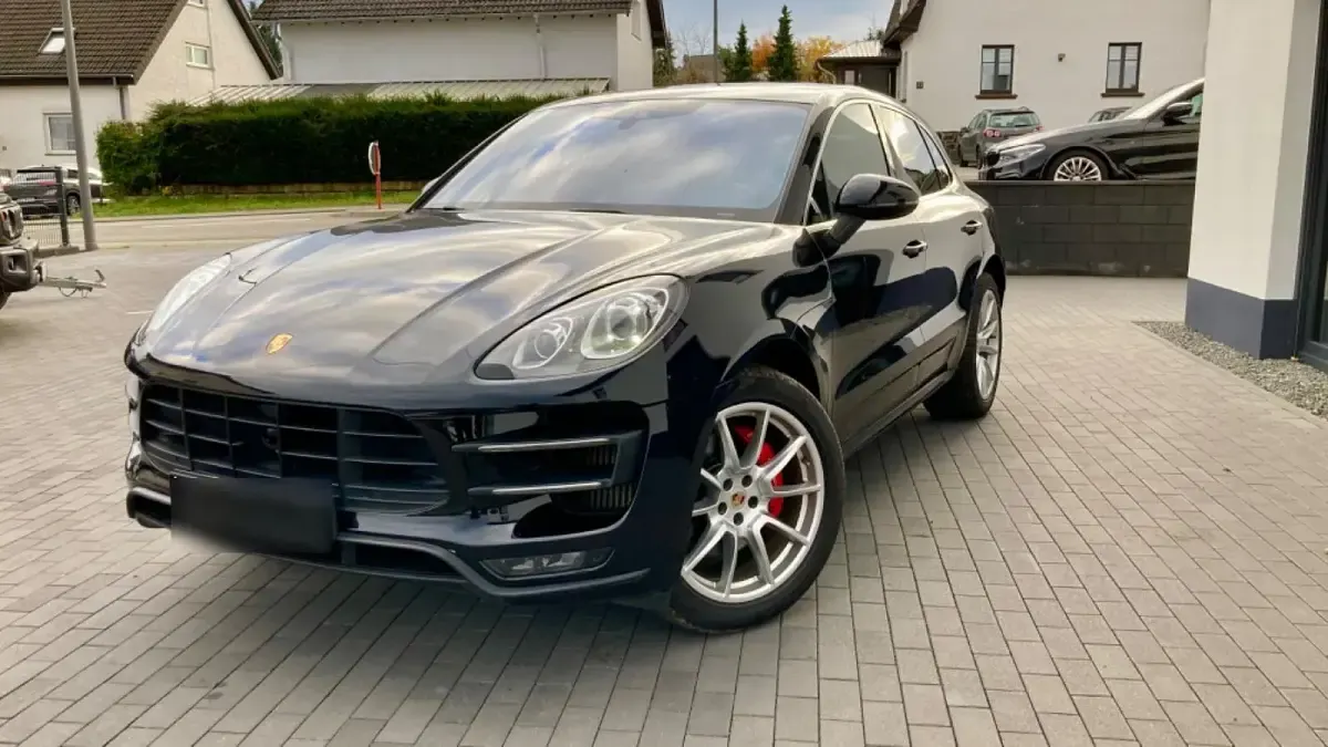Second-hand Porsche Macan Turbo 400 CP (294 kW) 2015 Negru SUV