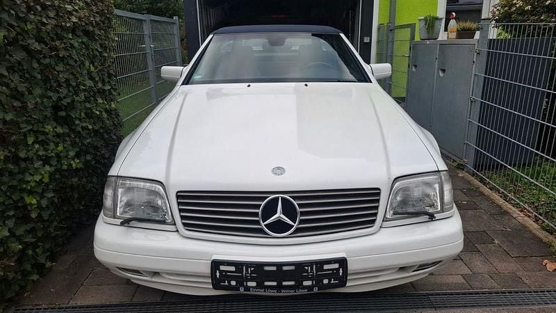Weiß Gebraucht 1996 Mercedes SL320 Cabrio | 14.950 € - Bild 1/4