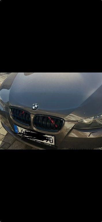 Gebraucht BMW 320 177 PS (130 kW) 2009 Braun Coupé