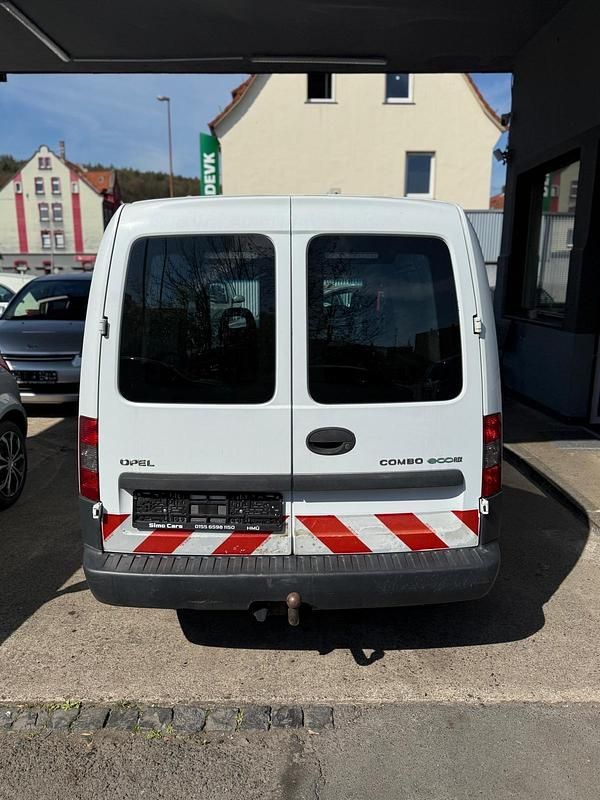 Gebraucht Opel Combo 80 PS (58 kW) 2008 Weiß Van / Kleinbus