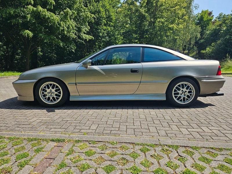 Beige Gebraucht 1997 Opel Calibra Edition Coupé | 7.990 € (Fairer Preis) - Bild 1/4