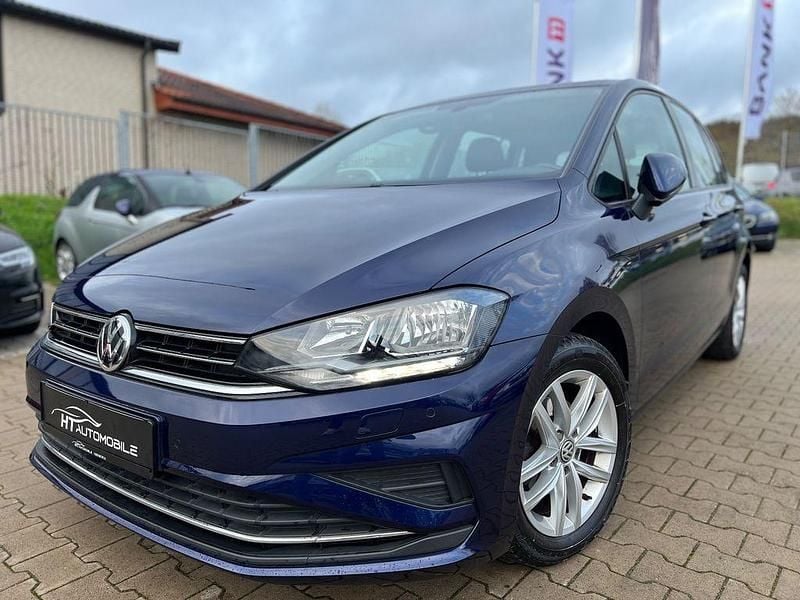Blau Gebraucht 2020 VW Golf Sportsvan Comfortline Van / Kleinbus | 14.999 € (Guter Preis) - Bild 1/4