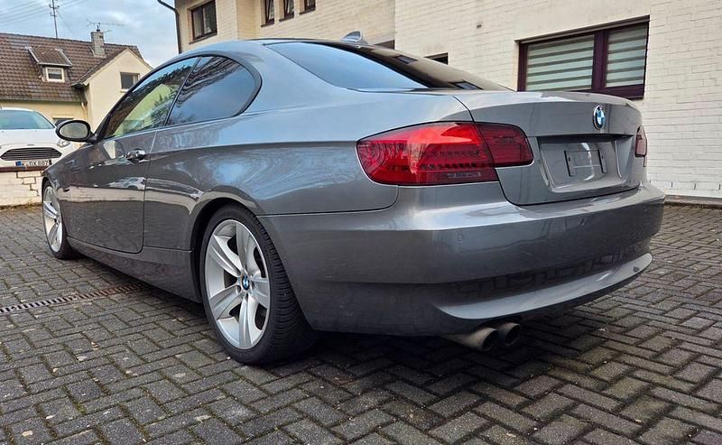Gebraucht BMW 325 Performance 218 PS (160 kW) 2008 Grau Coupé