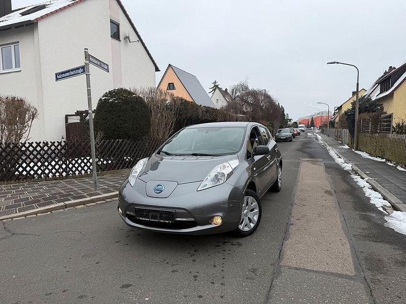 Gebraucht Nissan Leaf Acenta 80 kW (109 PS) 2015 Grau Kleinwagen