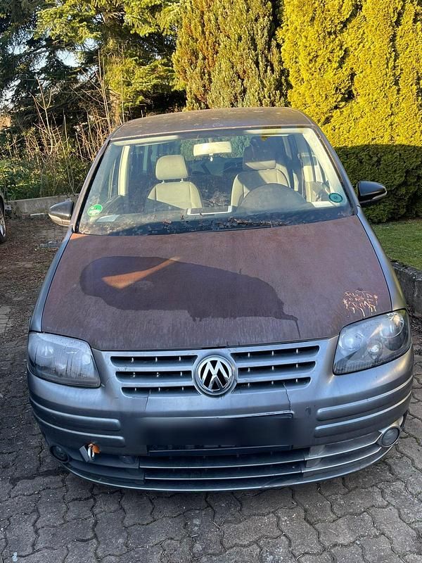 Grau Gebraucht 2004 VW Touran Van / Kleinbus | 799 € (Superpreis) - Bild 1/4