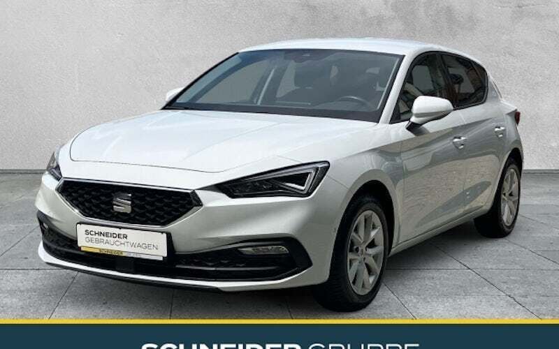 Weiss Gebraucht 2022 Seat Leon Style Limousine | 18.990 € (Fairer Preis) - Bild 1/4