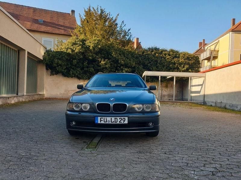 Gebraucht BMW 520 170 PS (125 kW) 2002 Blau Kombi