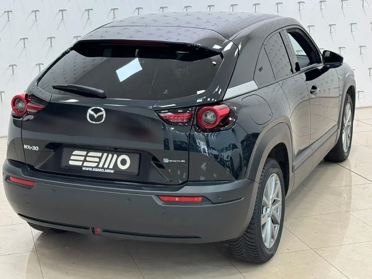 Gebraucht Mazda MX30 Ad'Vantage 106 kW (145 PS) 2023 Schwarz SUV