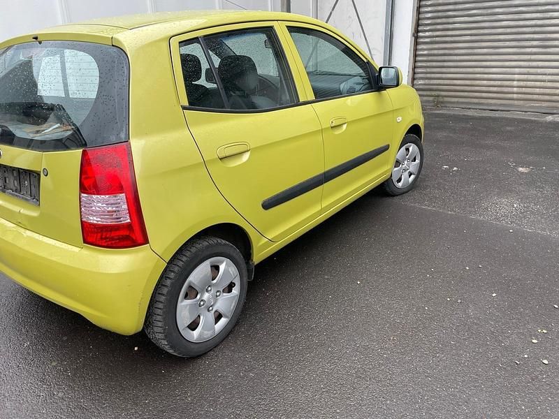 Grün Gebraucht 2006 Kia Picanto Kleinwagen | 1.399 € (Fairer Preis) - Bild 1/4