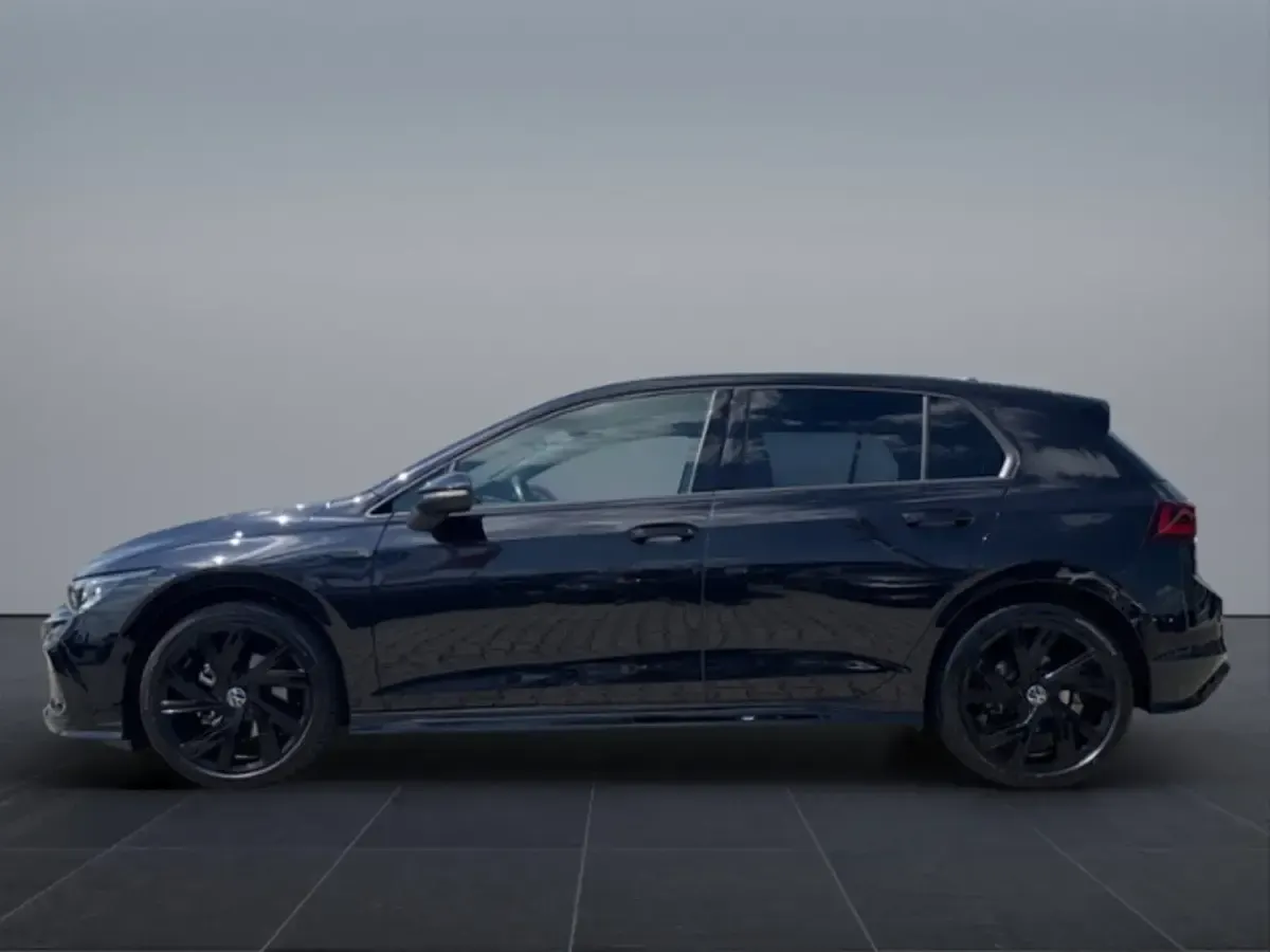 Gebraucht VW Golf VIII R-line 150 PS (110 kW) 2024 Limousine