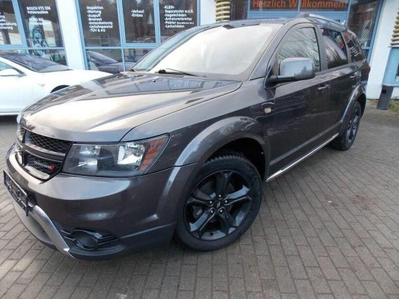 Grau Gebraucht 2017 Dodge Journey SUV | 13.500 € - Bild 1/4