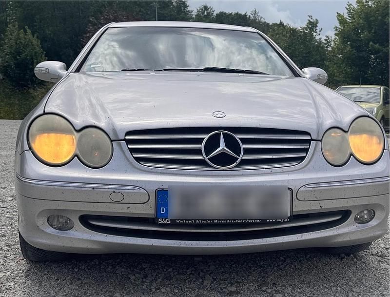 Silber Gebraucht 2004 Mercedes CLK200 Coupé | 2.000 € (Superpreis) - Bild 1/4