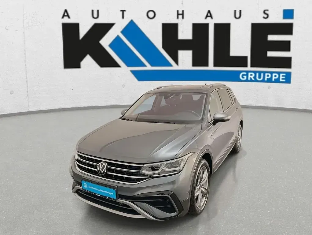 Gebraucht VW Tiguan Allspace Elegance 245 PS (180 kW) 2022 Grau SUV
