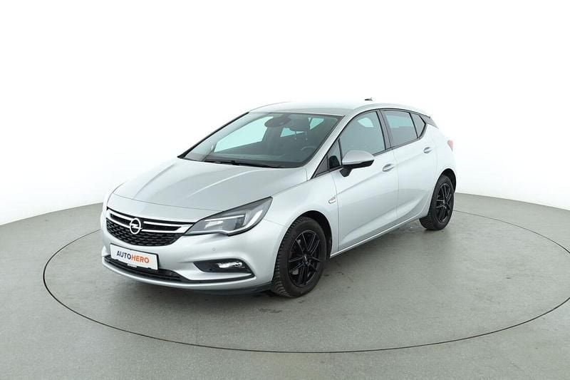Silber Gebraucht 2018 Opel Astra Limousine | 11.710 € (Fairer Preis) - Bild 1/3