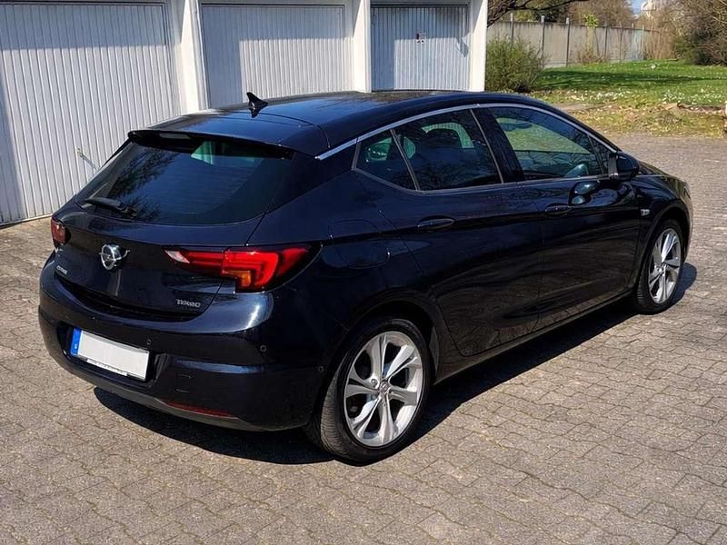 Gebraucht Opel Astra Edition 125 PS (91 kW) 2018 Limousine