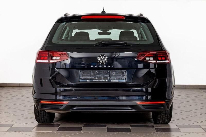 Gebraucht VW Passat Business 150 PS (110 kW) 2023 Schwarz Kombi