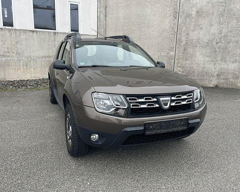 Usado Dacia Duster Lauréate 125 HP (91 kW) 2018 Castanho SUV