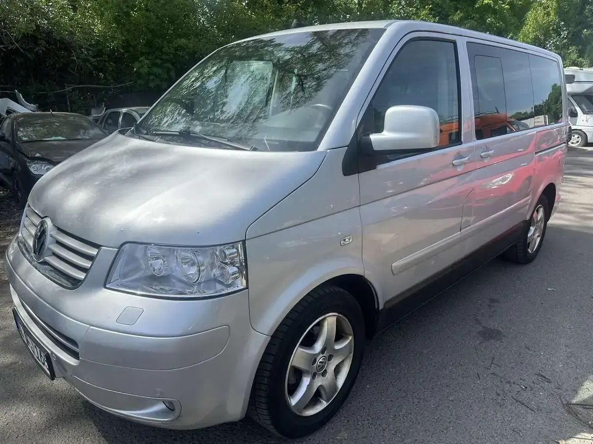 Gebraucht VW Multivan Highline 174 PS (127 kW) 2007 Reflexsilber metallic Van / Kleinbus