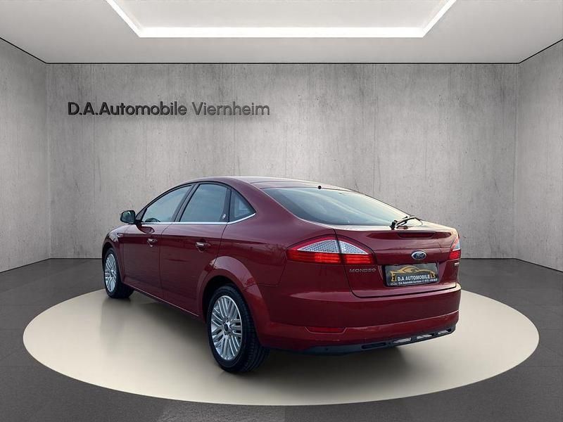 Gebraucht Ford Mondeo Ghia 145 PS (106 kW) 2008 Rot Limousine