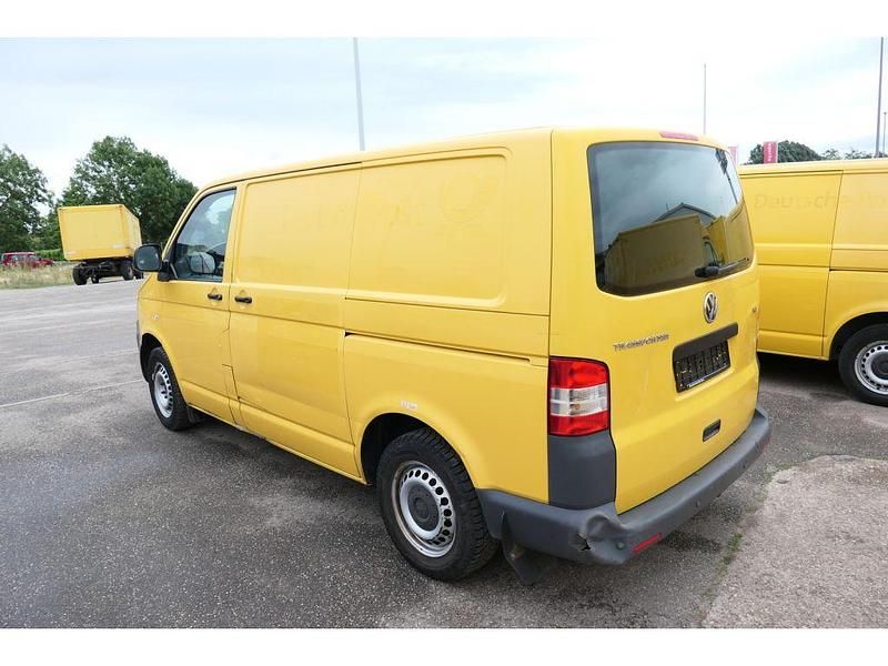 Second-hand VW Transporter 84 CP (61 kW) 2010 Galben Van