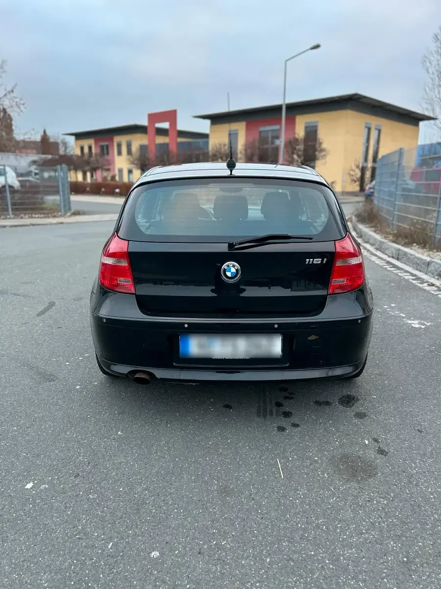 Gebraucht BMW 116 116 PS (85 kW) 2007 Schwarz Kleinwagen