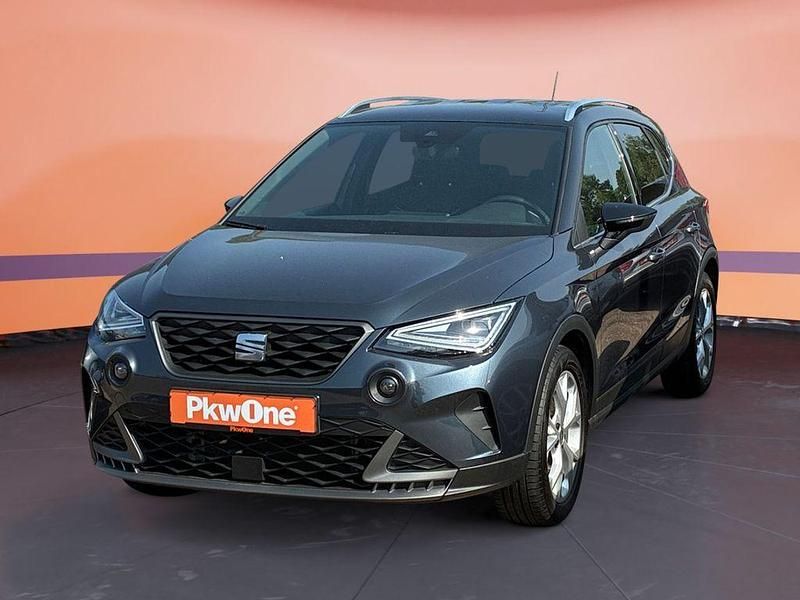 Grau Gebraucht 2023 Seat Arona FR-Line SUV | 16.490 € (Guter Preis) - Bild 1/4