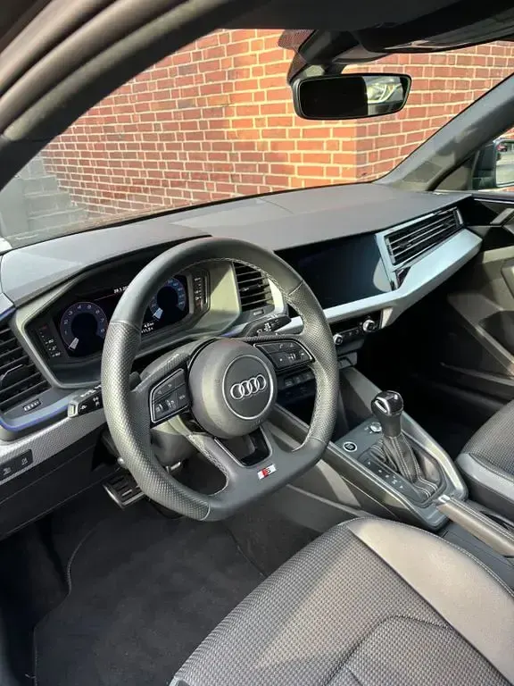Gebraucht Audi A1 S-Line 207 PS (152 kW) 2022 Schwarz SUV