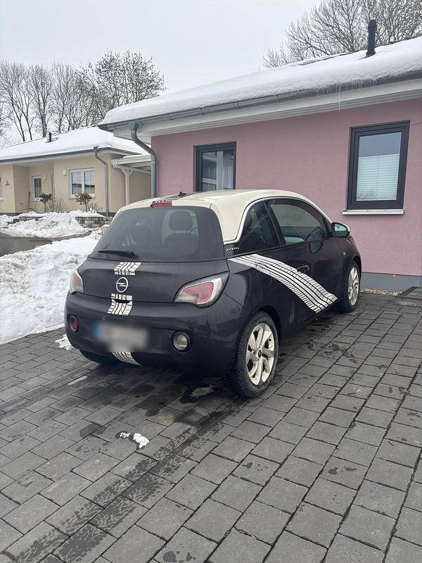 Gebraucht Opel Adam 69 PS (50 kW) 2014 Schwarz Kleinwagen