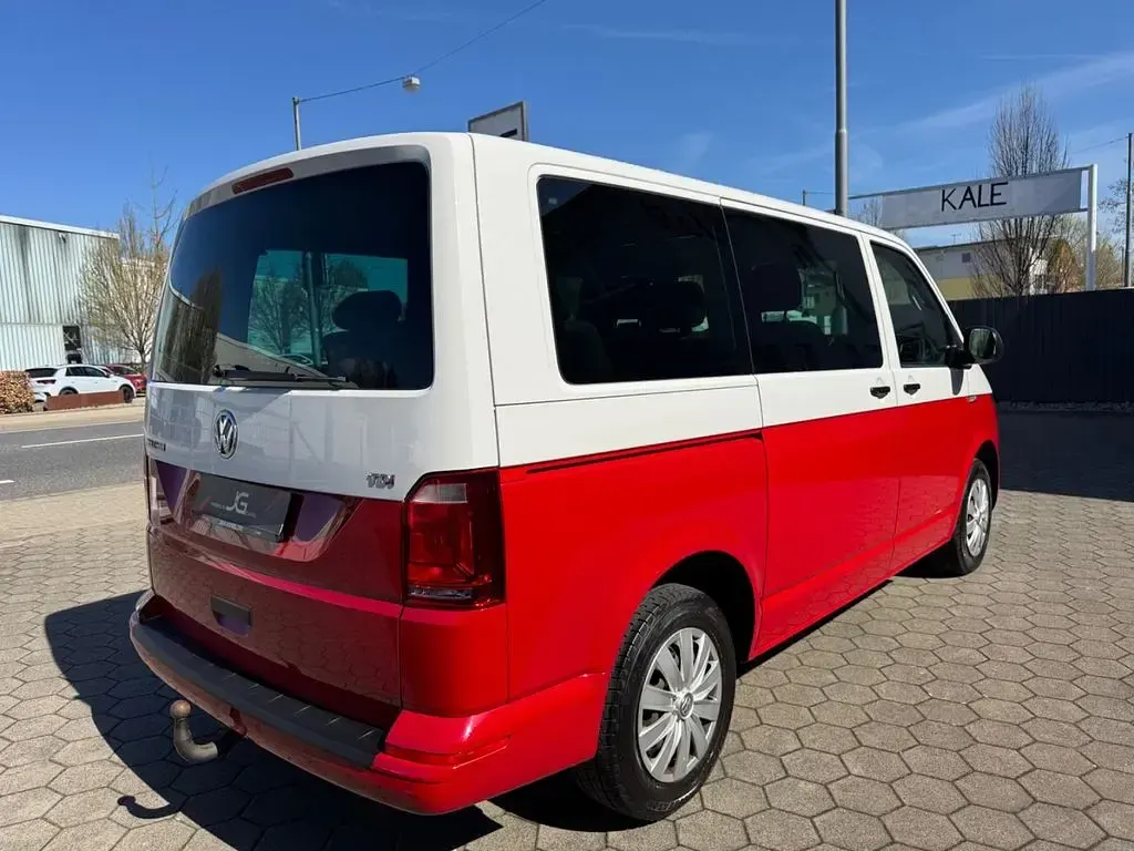 Gebraucht VW T6 150 PS (110 kW) 2016 Weiss/rot Van
