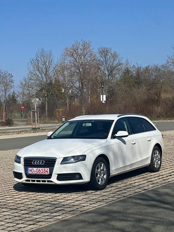 Gebraucht Audi A4 Premium 160 PS (117 kW) 2011 Weiß Kombi