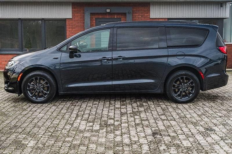 Gebraucht Chrysler Pacifica 298 PS (219 kW) 2021 Grau Van / Kleinbus