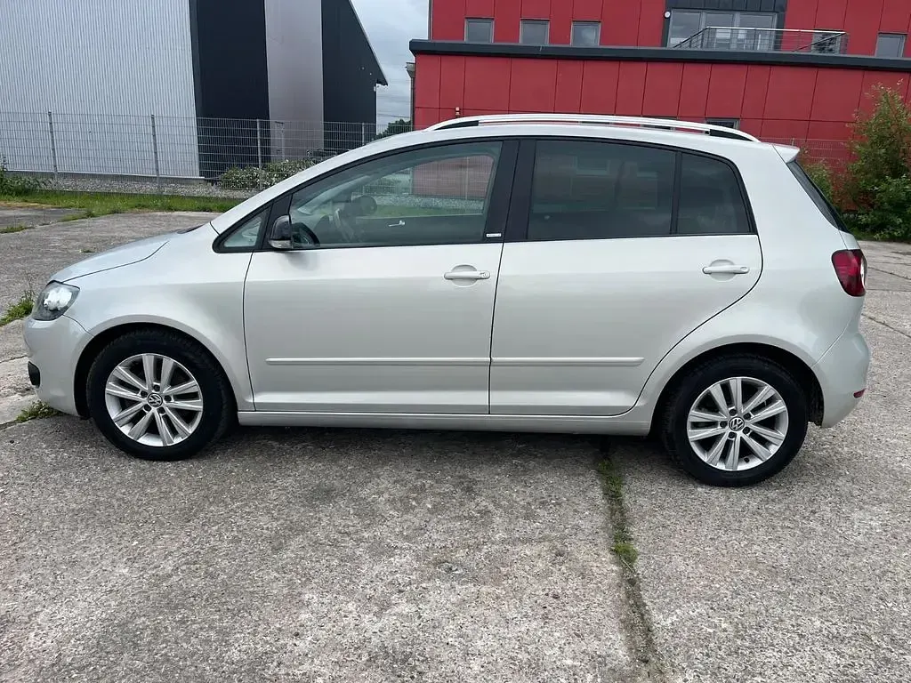 Gebraucht VW Golf Plus Cross Style 105 PS (77 kW) 2012 Silber Van / Kleinbus