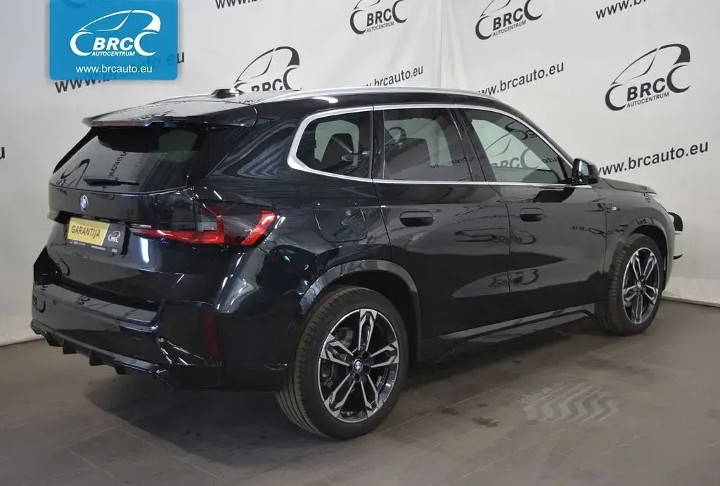 Gebraucht BMW X1 M Sport 150 PS (110 kW) 2023 Schwarz SUV
