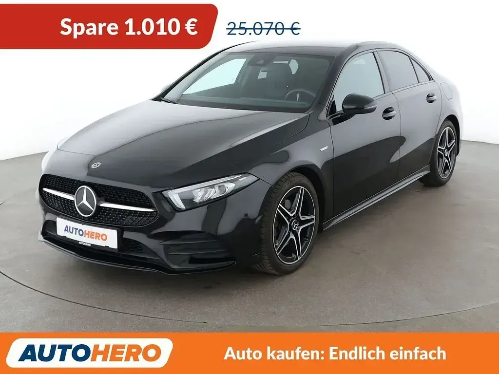 Gebraucht Mercedes A200 AMG line 163 PS (119 kW) 2022 Limousine