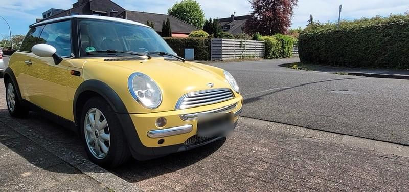 Usata Mini Cooper 115 CV (84 kW) 2002 Giallo Utilitaria