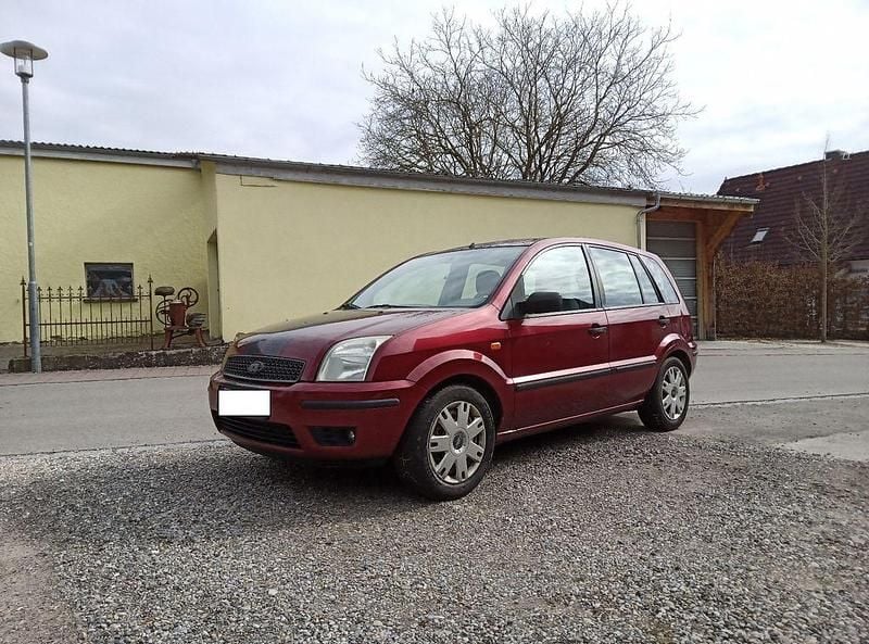 Gebraucht Ford Fusion 80 PS (58 kW) 2003 Rot Kleinwagen