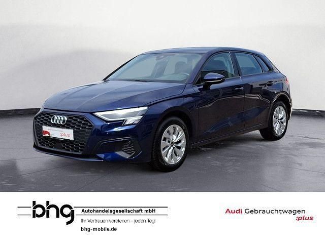 Blau Gebraucht 2022 Audi A3 Sportback e-tron Sport Limousine | 24.660 € (Fairer Preis) - Bild 1/4