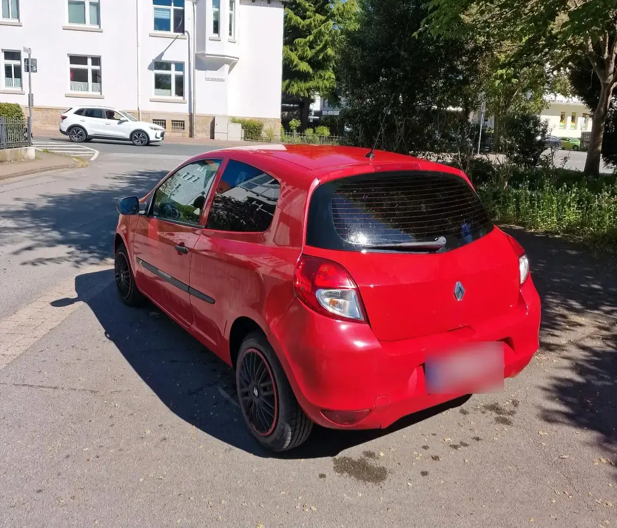Gebraucht Renault Clio IV 75 PS (55 kW) 2012 Rot Limousine